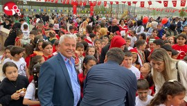 7A Yapı Market 23 Nisanda binlerce çocuğu sevindirdi