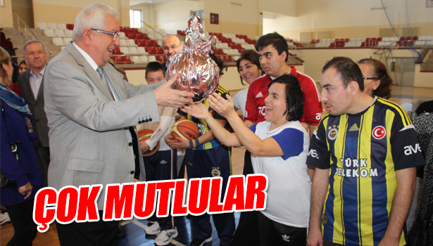 ENGELLERİ ONLARA ENGEL DEĞİL