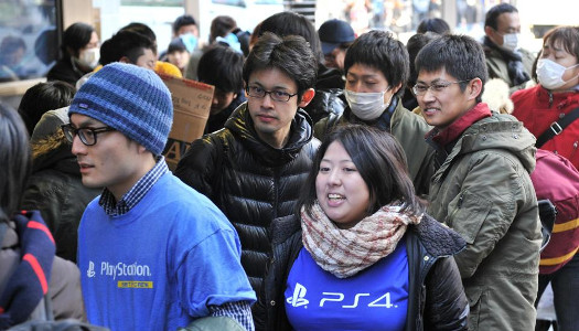 PS4, JAPONYA'DA 322 BİN SATTI