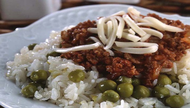 KIYMA SOSLU PİLAV TARİFİ
