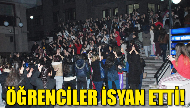 KIZ ÖĞRENCİLER EYLEM YAPTI