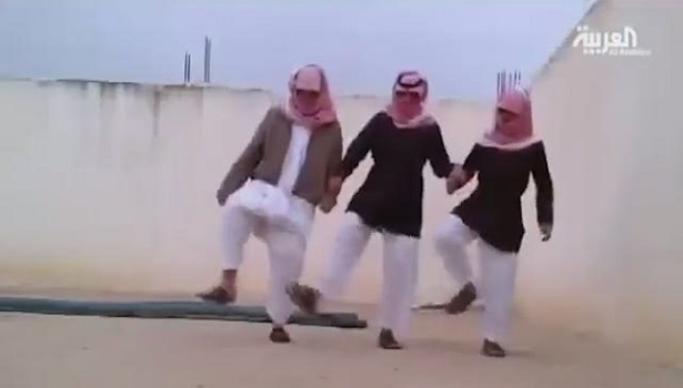 ARABİSTAN BU DANS İLE ÇALKALANIYOR