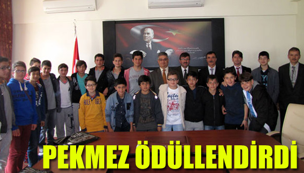 AYKUT PEKMEZ ÖDÜLLENDİRDİ