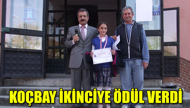 AHMET KOÇBAY İKİNCİYE ÖDÜL VERDİ
