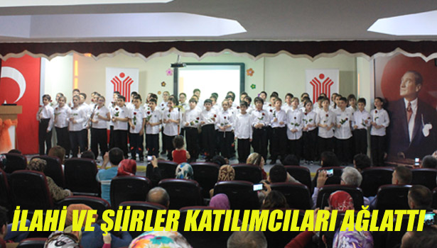 İLAHİ VE ŞİİRLER AĞLATTI