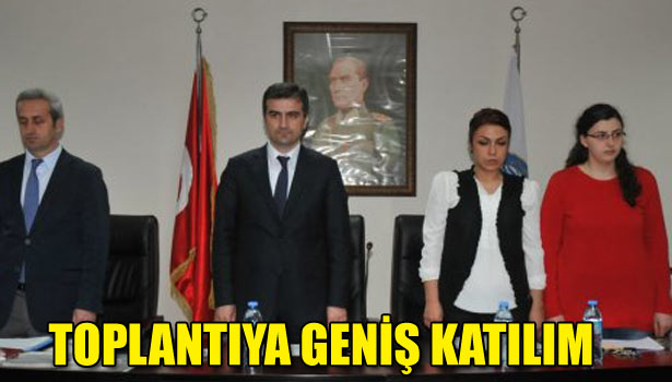 TOPLANTIYA GENİŞ KATILIM