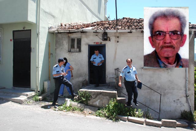 12 yıldır yalnız yaşayan adam evinde ölü bulundu