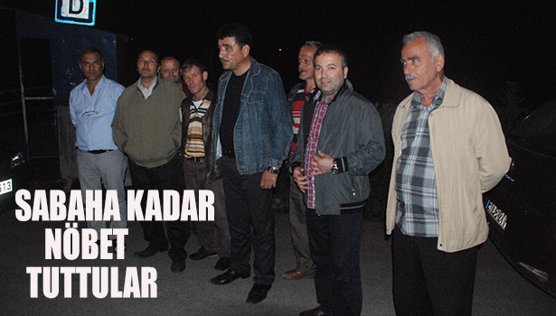 SEL UYARISI YAPILAN KÖYDE SABAHA KADAR NÖBET TUTTULAR