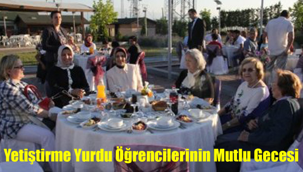 YETİŞTİRME YURDU ÖĞRENCİLERİNİN MUTLU GECESİ