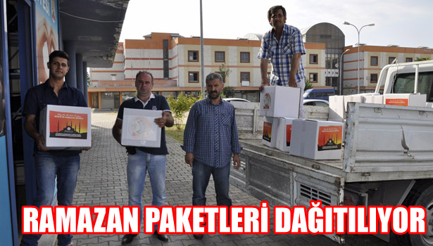 RAMAZAN PAKETLERİ DAĞITILIYOR