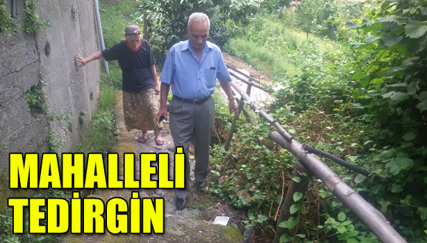 KORKU TÜNELİ GİBİ MERDİVEN MAHALLELİYİ TEDİRGİN EDİYOR