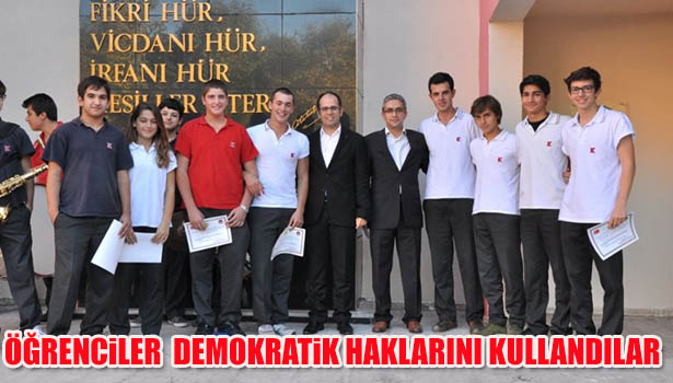 ÖĞRENCİLER İLK DEMOKRATİK ADIMLARINI ATTILAR
