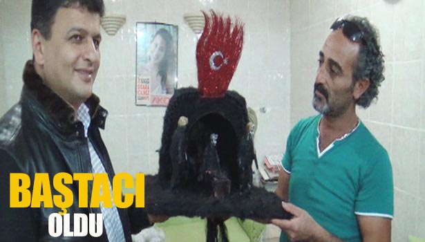 ZONGULDAKLI KUAFÖR MADENCİYİ BAŞ TACI YAPTI