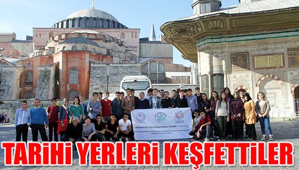 ÖĞRENCİLER İSTANBUL'UN TARİHİ YERLERİNİ GEZDİ