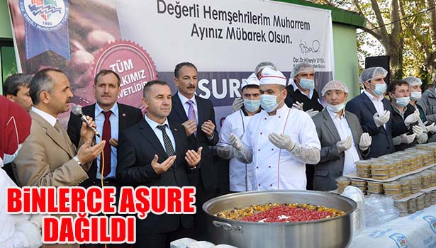 EREĞLİ BELEDİYESİ'NDEN VATANDAŞA BİNLERCE AŞURE