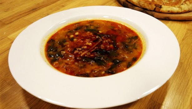 ERİŞTELİ YEŞİL MERCİMEK ÇORBASI