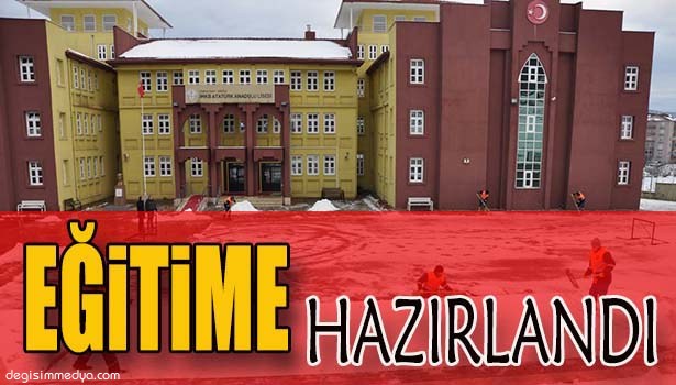 OKULLARDA KAR TEMİZLİĞİ