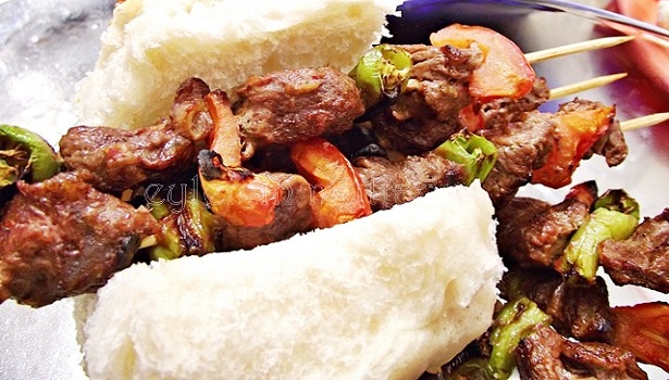 EVDE ŞİŞ KEBAP DENEDİNİZ Mİ?