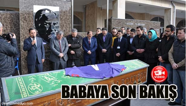 DEMİRELLİ İÇİN BELEDİYE ÖNÜNDE TÖREN DÜZENLENDİ