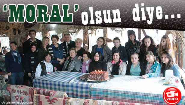 KIZ YETİŞTİRME YURDU ÖĞRENCİLERİNE MORAL KAHVALTISI