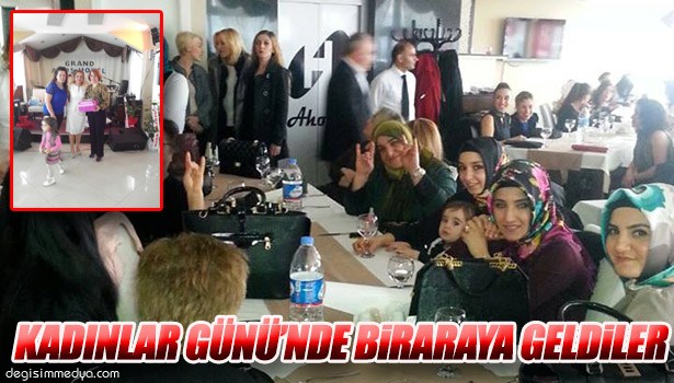 MHP'Lİ BAYANLAR KADINLAR GÜNÜ'NDE BİR ARAYA GELDİ