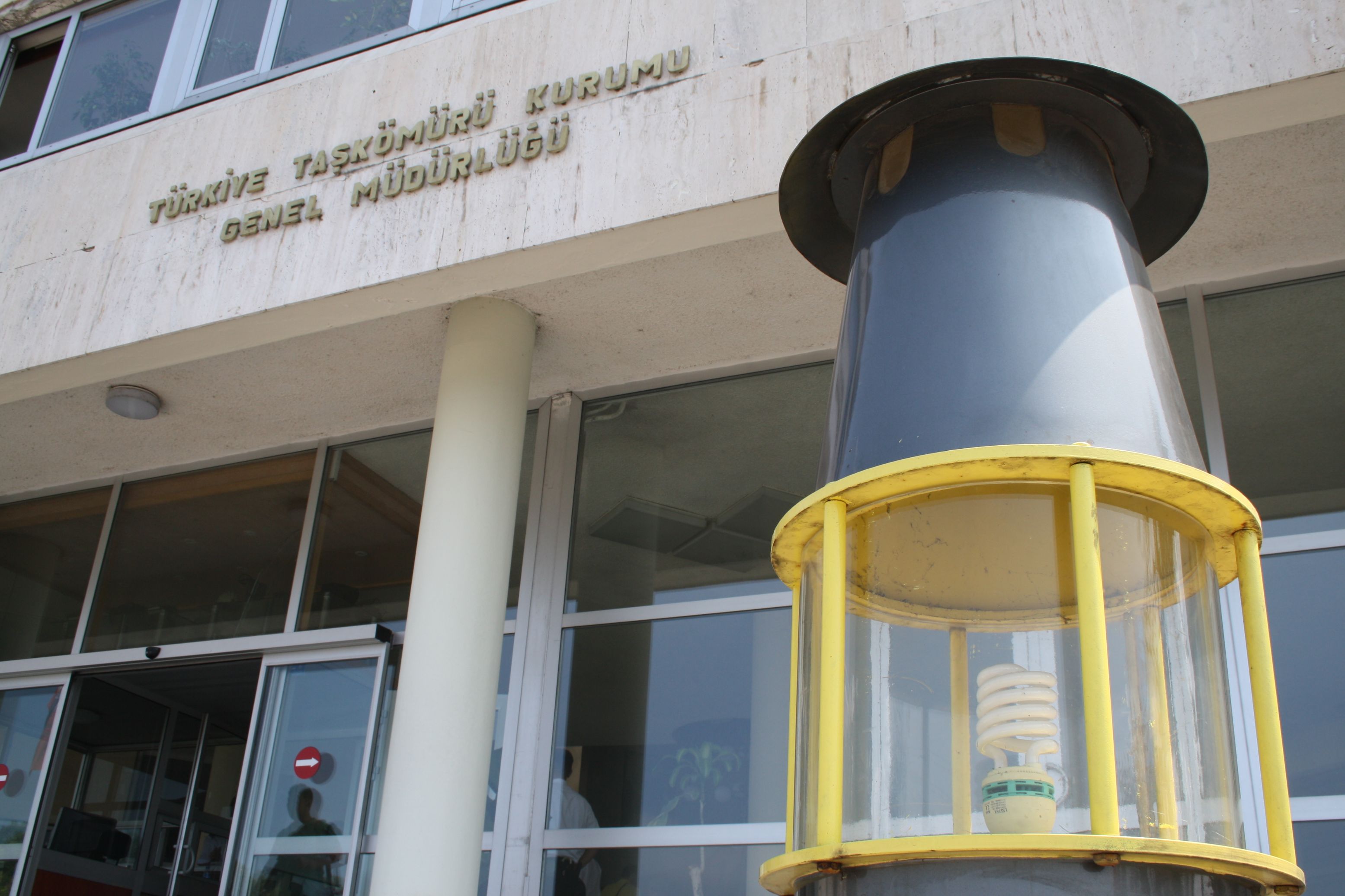 164 YILLIK MADENCİ FENERİ TEKNOLOJİYE AYAK UYDURDU..