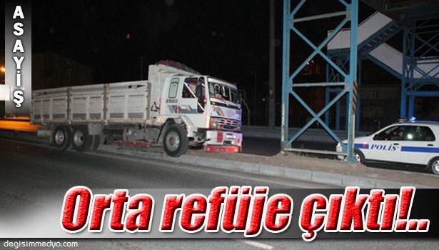 ALKOLLÜ SÜRÜCÜ ORTA REFÜJE ÇIKTI