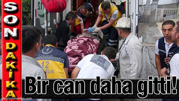 GÖÇÜĞÜ GİZLEDİLER, GÖÇÜK ALTINDA KALAN İŞÇİYE KENDİLERİ MÜDAHALE ETTİLER !