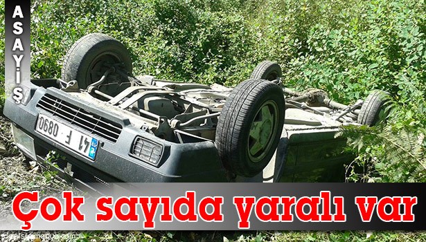 OTOMOBİL ŞARAMPOLE YUVARLANDI: 5 YARALI