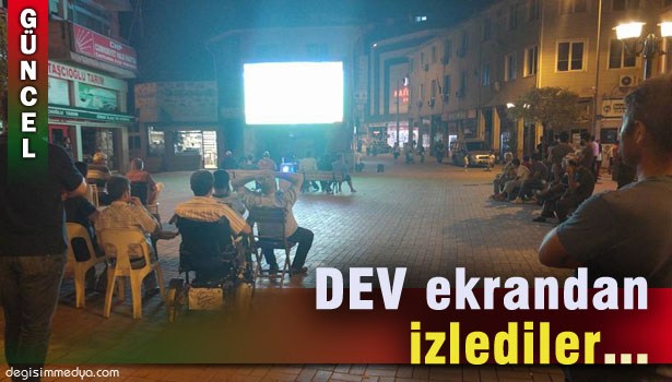 ÇAYCUMA BELEDİYESİ DEV EKRANDAN MAÇ YAYINI VERDİ