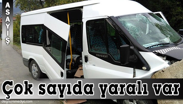 BARTIN'DA TRAFİK KAZASI: 9 YARALI