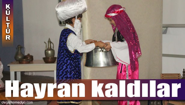 Minik öğrencilerin tiyatrosu beğeni topladı