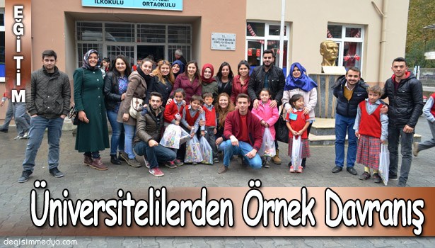 ÜNİVERSİTELİLERDEN ÖĞRENCİ KARDEŞLERİNE KIRTASİYE YARDIMI