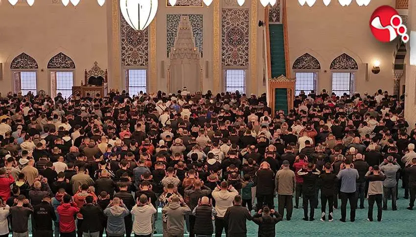 Bayram Namazı kılındı