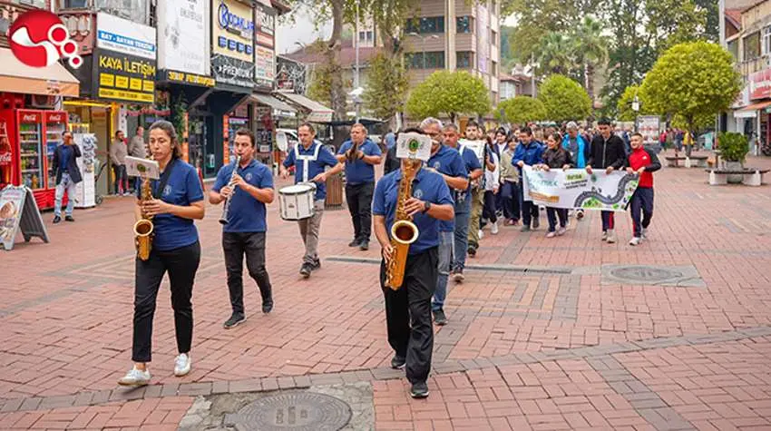 HERKES İÇİN HAREKETLİLİK YÜRÜYÜŞÜ COŞKUYLA GERÇEKLEŞTİ