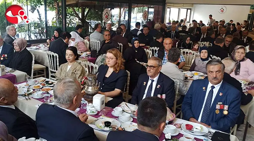 Gaziler kahvaltı programında bir araya geldi