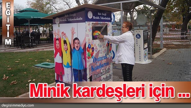 KDZ. EREĞLİ MESLEK YÜKSEKOKULU ÖĞRENCİLERİNDEN OYUNCAK KUMBARASI