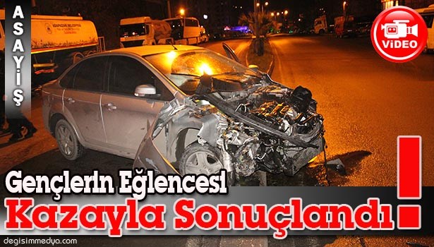 KAMYONLARA ÇARPIP REFÜJDE DURABİLDİ, 2 KİŞİ YARALANDI