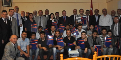 21 KURSİYER SERTİFİKALARINI ALDI..