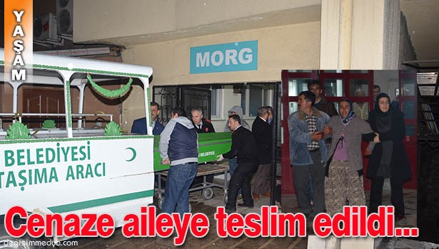 HAYATINI KAYBEDEN GENÇ KIZIN ANNESİ ACİL SERVİS ÖNÜNDE GÖZYAŞI DÖKTÜ