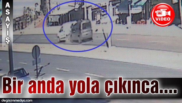 ANA YOLA ÇIKAN KÖPEK TRAFİK KAZASINA SEBEP OLDU.