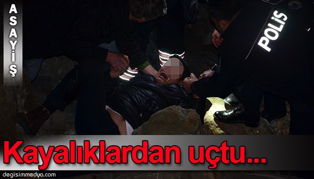 DENGESİNİ KAYBEDEN GENÇ KAYALIKLARA DÜŞTÜ