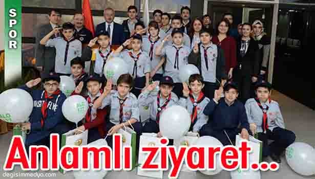 İZCİLERDEN ORMAN BÖLGE MÜDÜRLÜĞÜNE ZİYARET