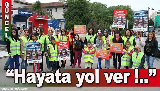 SÜRÜCÜLERE AMBULANS UYARISI