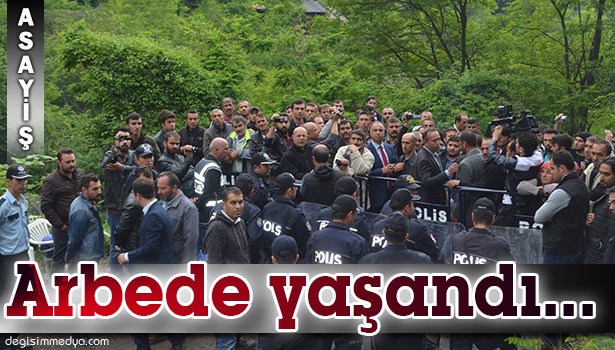 İŞÇİLERİN "MADENDEN ÇIKMAMA" EYLEMİ DEVAM EDİYOR