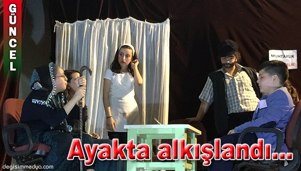 'PIRTLATAN BAL' AYAKTA ALKIŞLANDI...