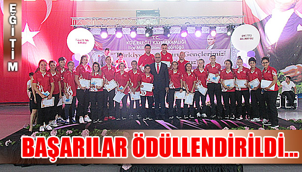 BAŞARILI ÖĞRETMEN VE ÖĞRENCİLER ÖDÜLLENDİRİLDİ