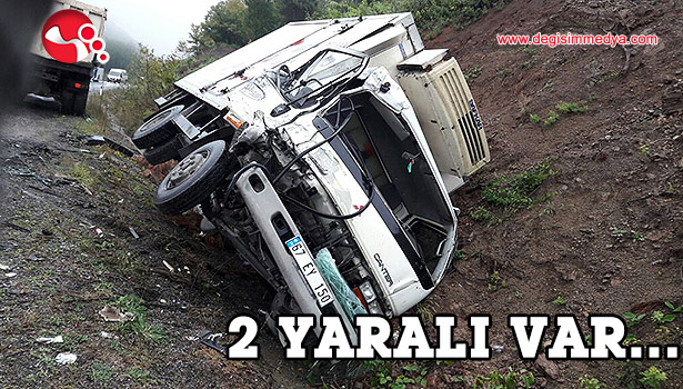 KAMYON İLE KAMYONET ÇARPIŞTI; 2 YARALI