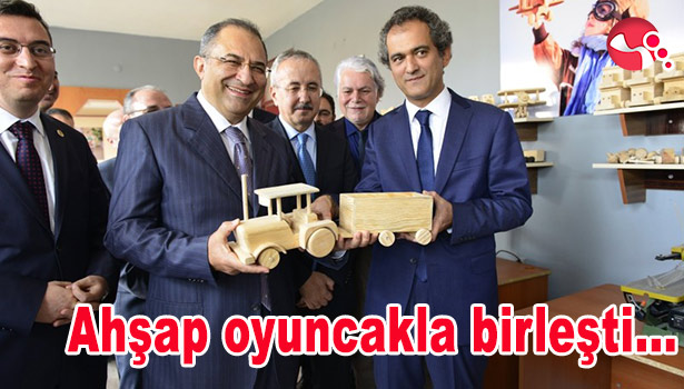 AHŞAP OYUNCAKLA BİRLEŞTİ