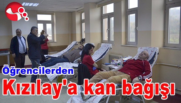 ÖĞRENCİLERDEN KIZILAY'A KAN BAĞIŞI